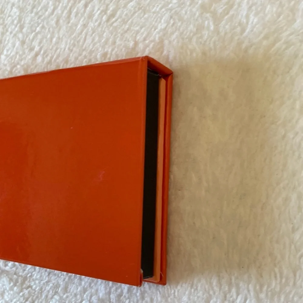 Fill up Orange Touch in Sol Eyeshadow